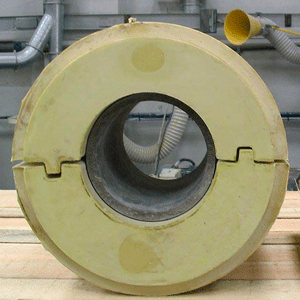 Isolamento per iniezione di sebatoi, condotte, ecc.